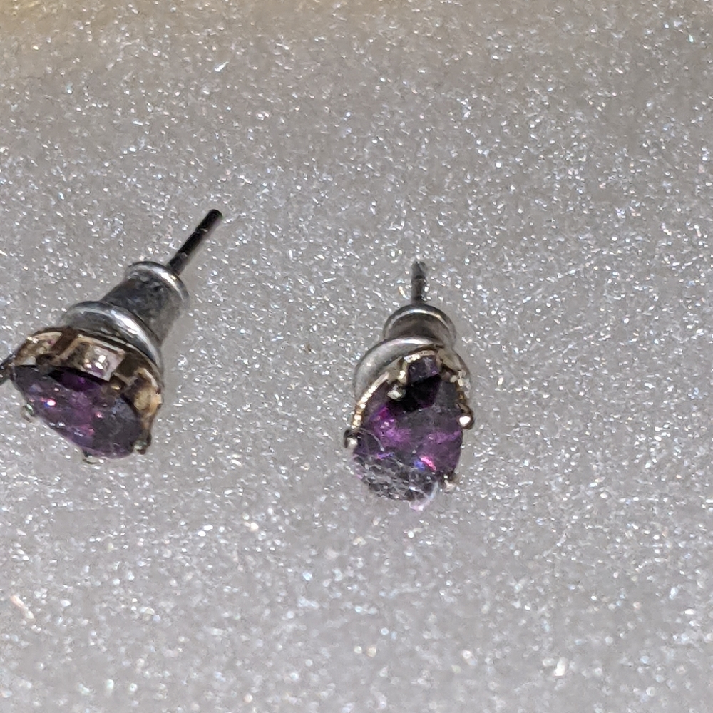 Stuff - Picture 14 of 16